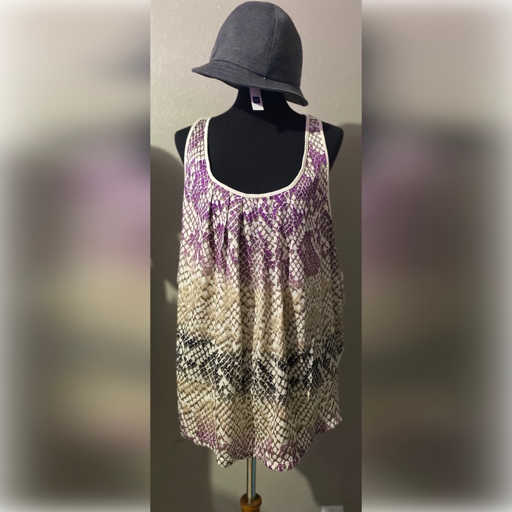 Sleeveless thin stylish a.n.a blouse